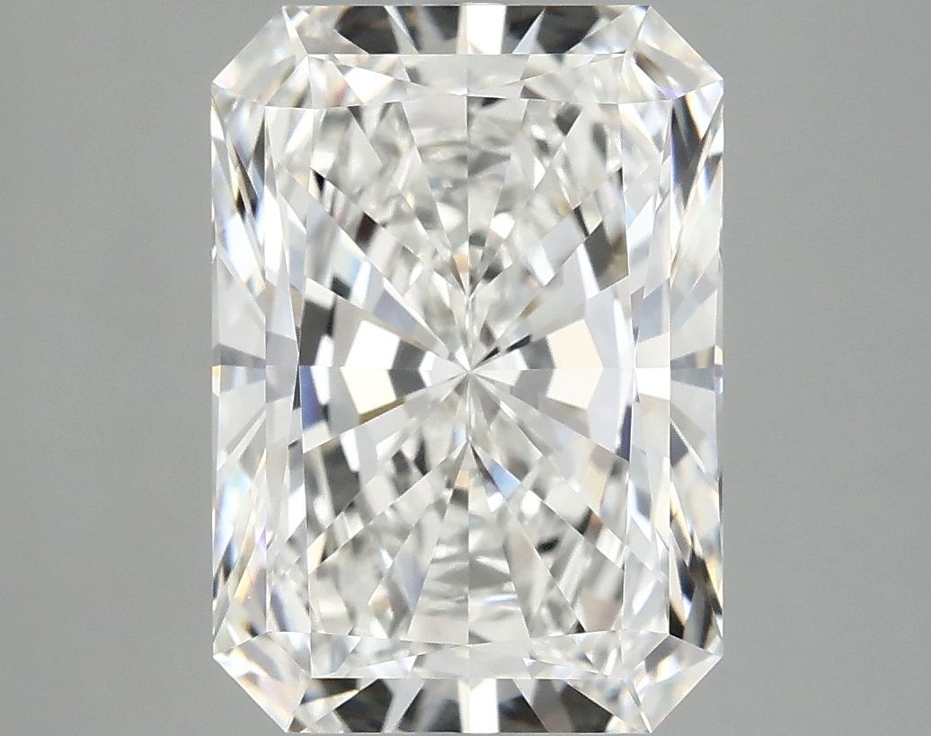 4.84 ct. radiant Lab Grown Diamond front image