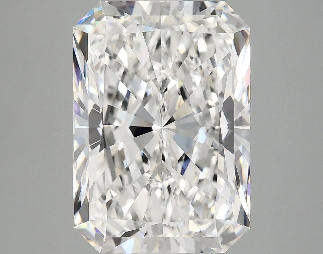 4.90 ct. radiant Lab Grown Diamond front image