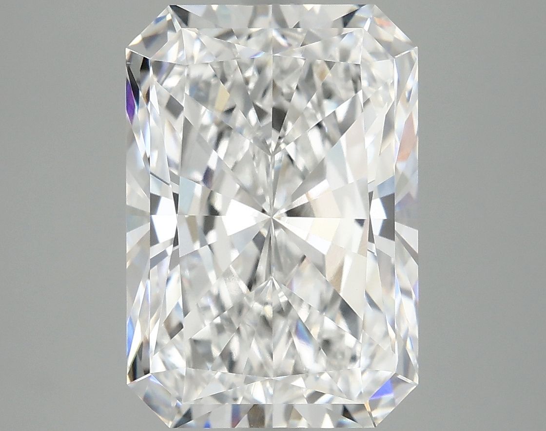 5.07 ct. radiant Lab Grown Diamond front image
