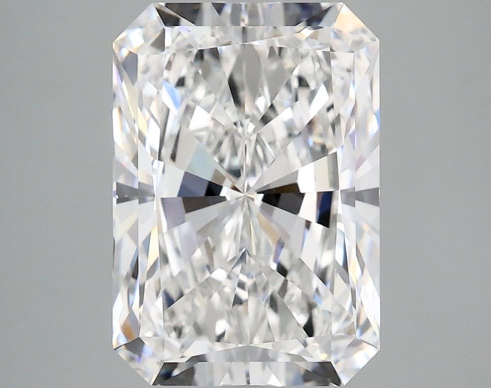 4.18 ct. radiant Lab Grown Diamond front image