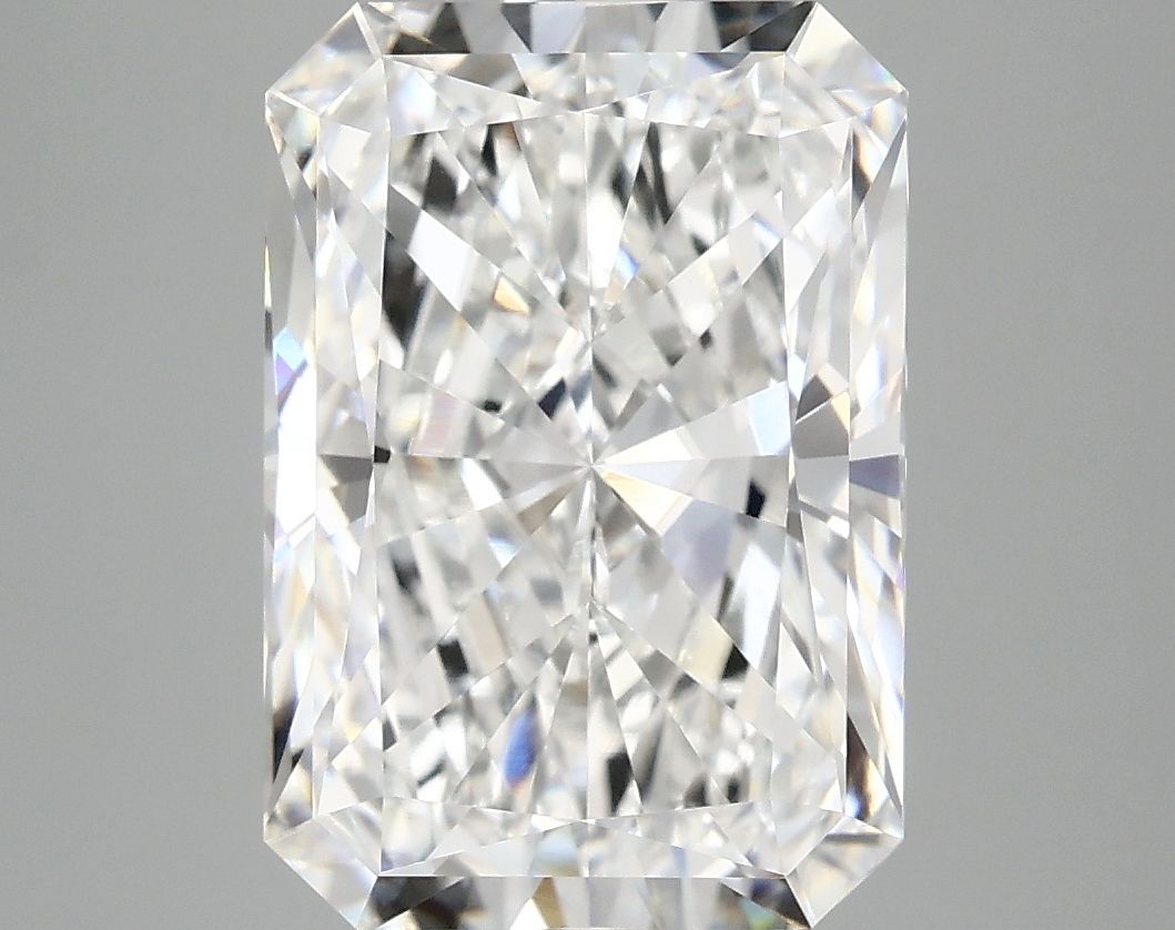 5.08 ct. radiant Lab Grown Diamond front image