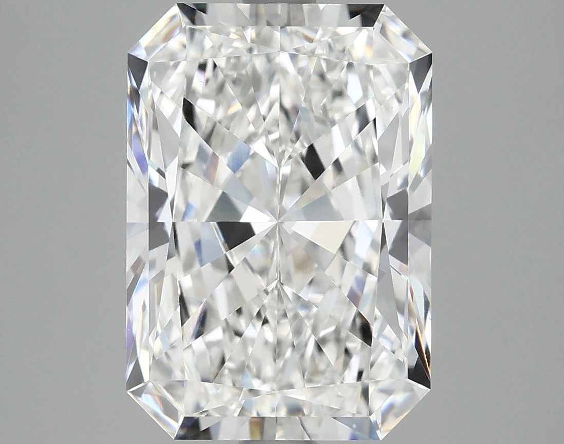 3.87 ct. radiant Lab Grown Diamond front image
