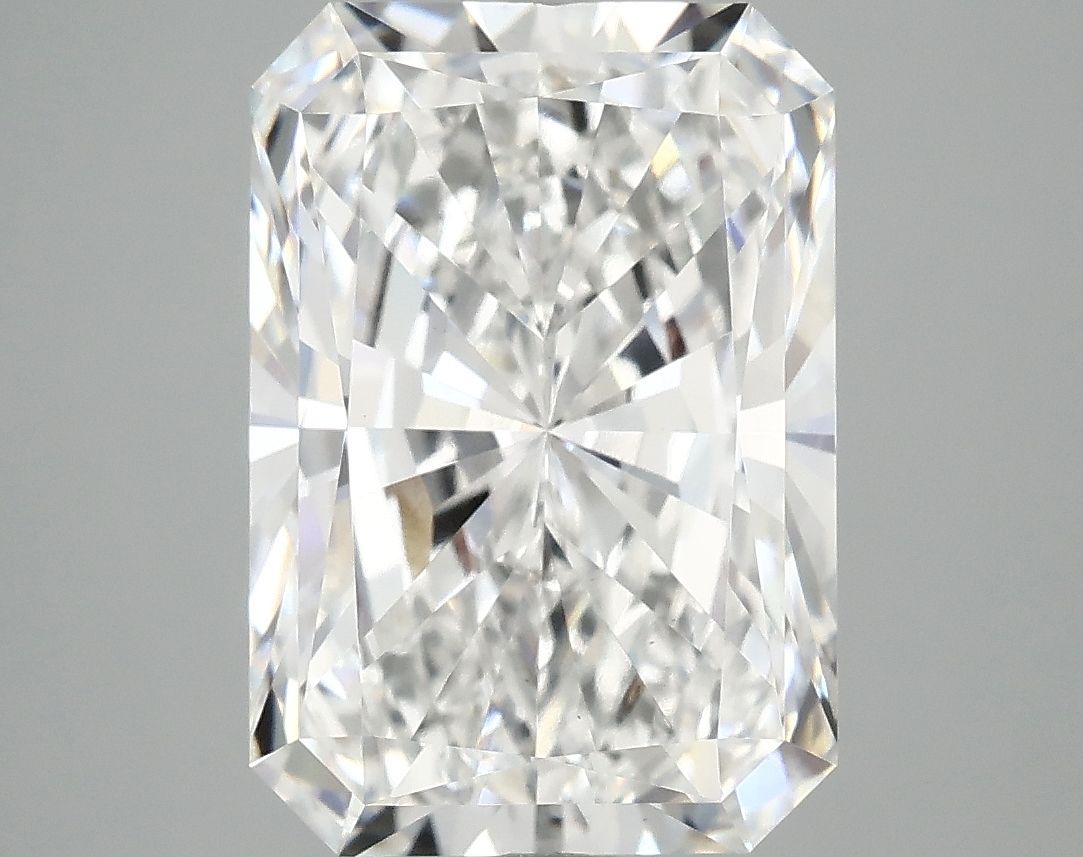 4.94 ct. radiant Lab Grown Diamond front image