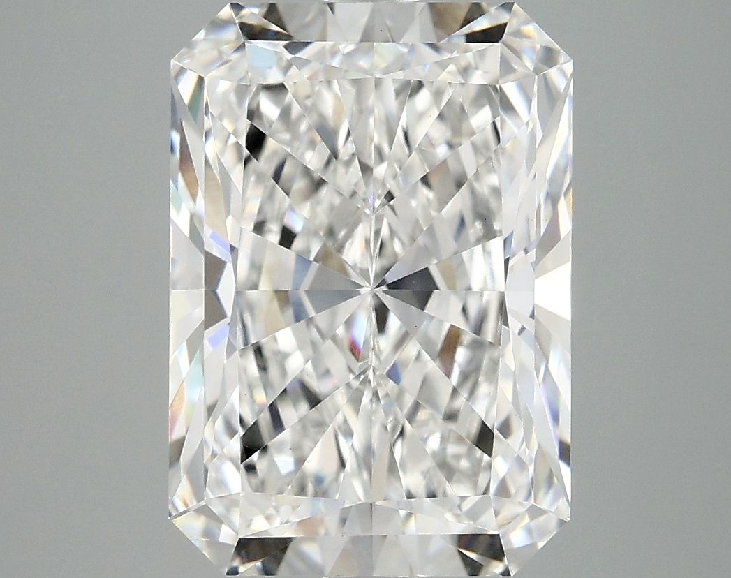 4.99 ct. radiant Lab Grown Diamond front image