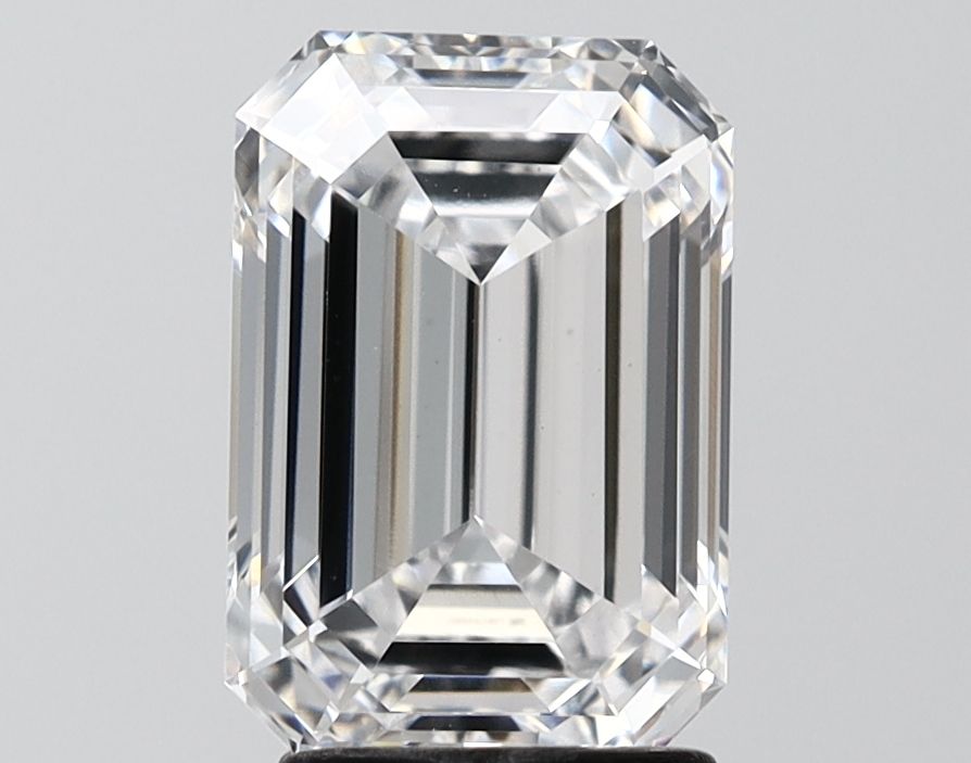 3.07 ct. emerald Lab Grown Diamond front image