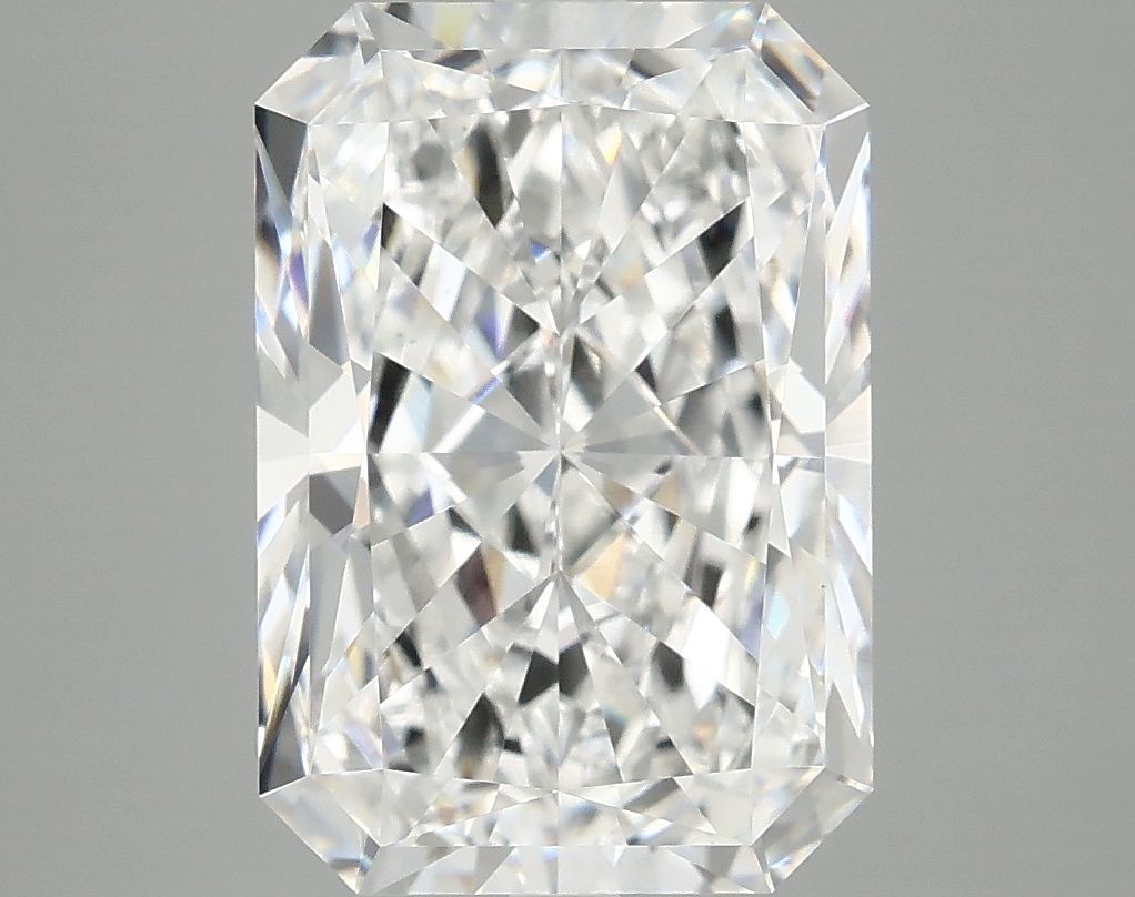 4.72 ct. radiant Lab Grown Diamond front image
