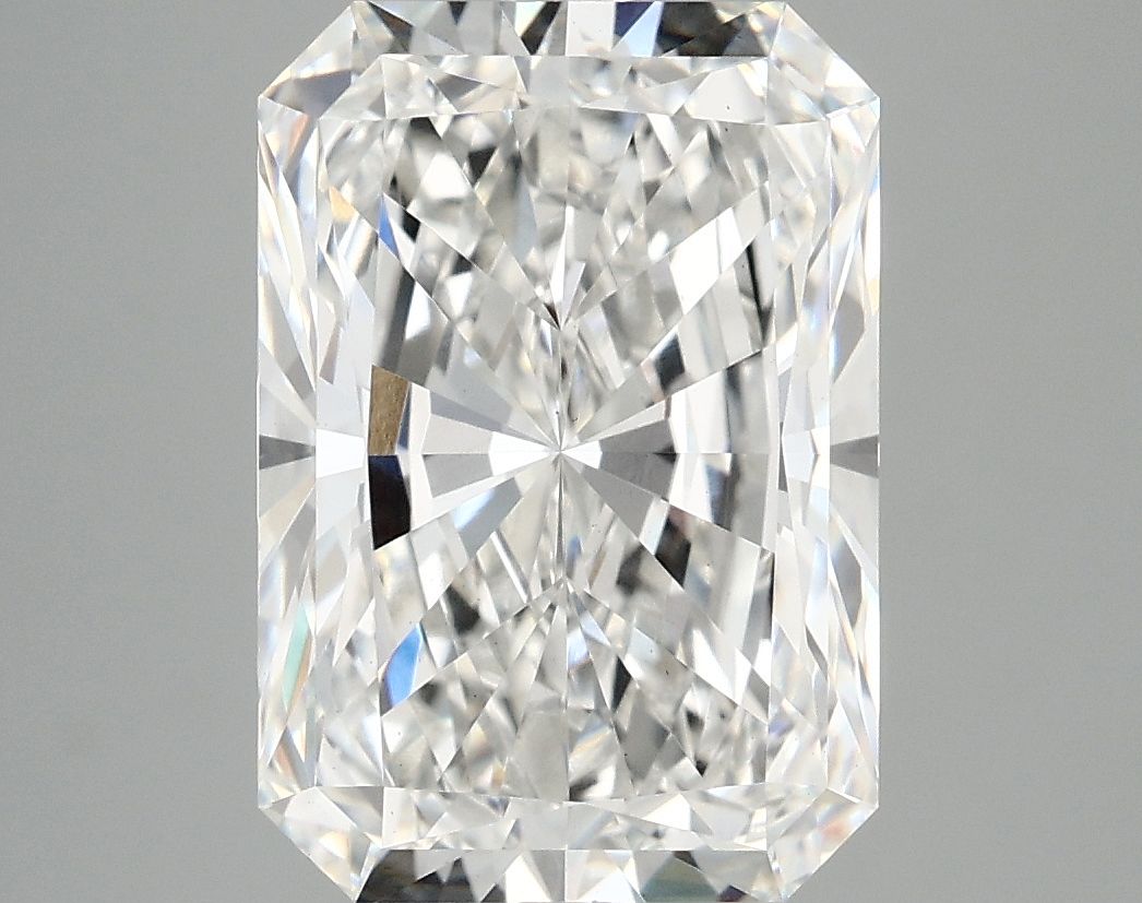 5.08 ct. radiant Lab Grown Diamond front image