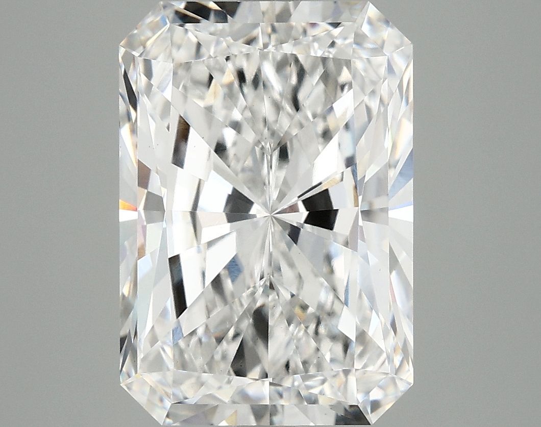 4.87 ct. radiant Lab Grown Diamond front image