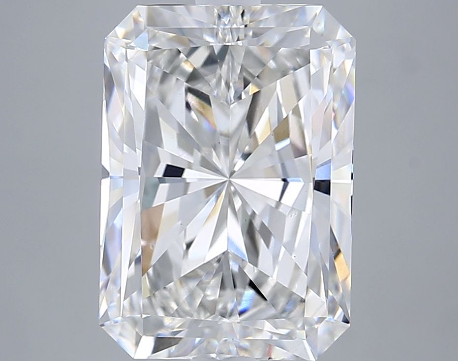 4.99 ct. radiant Lab Grown Diamond front image