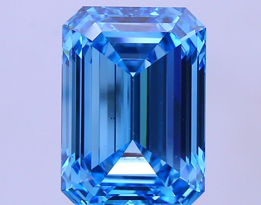 7.50 ct. emerald Lab Grown Diamond front image