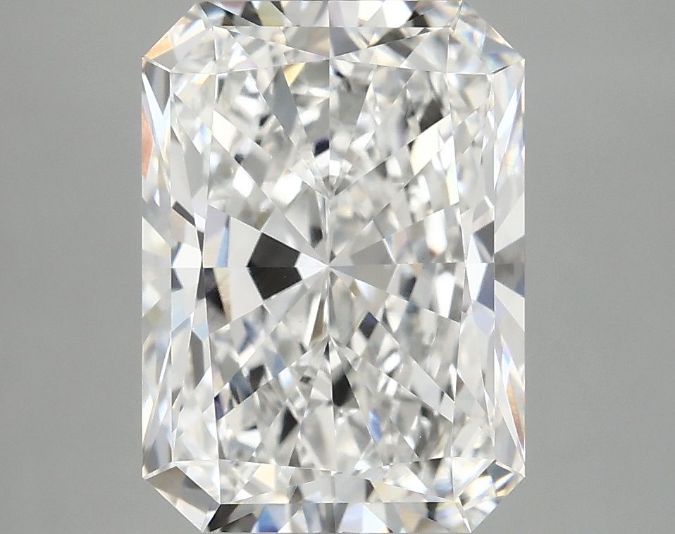 4.17 ct. radiant Lab Grown Diamond front image