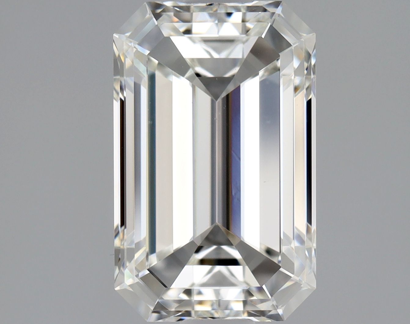 2.01 ct Emerald diamond