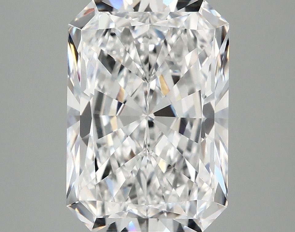4.17 ct. radiant Lab Grown Diamond front image