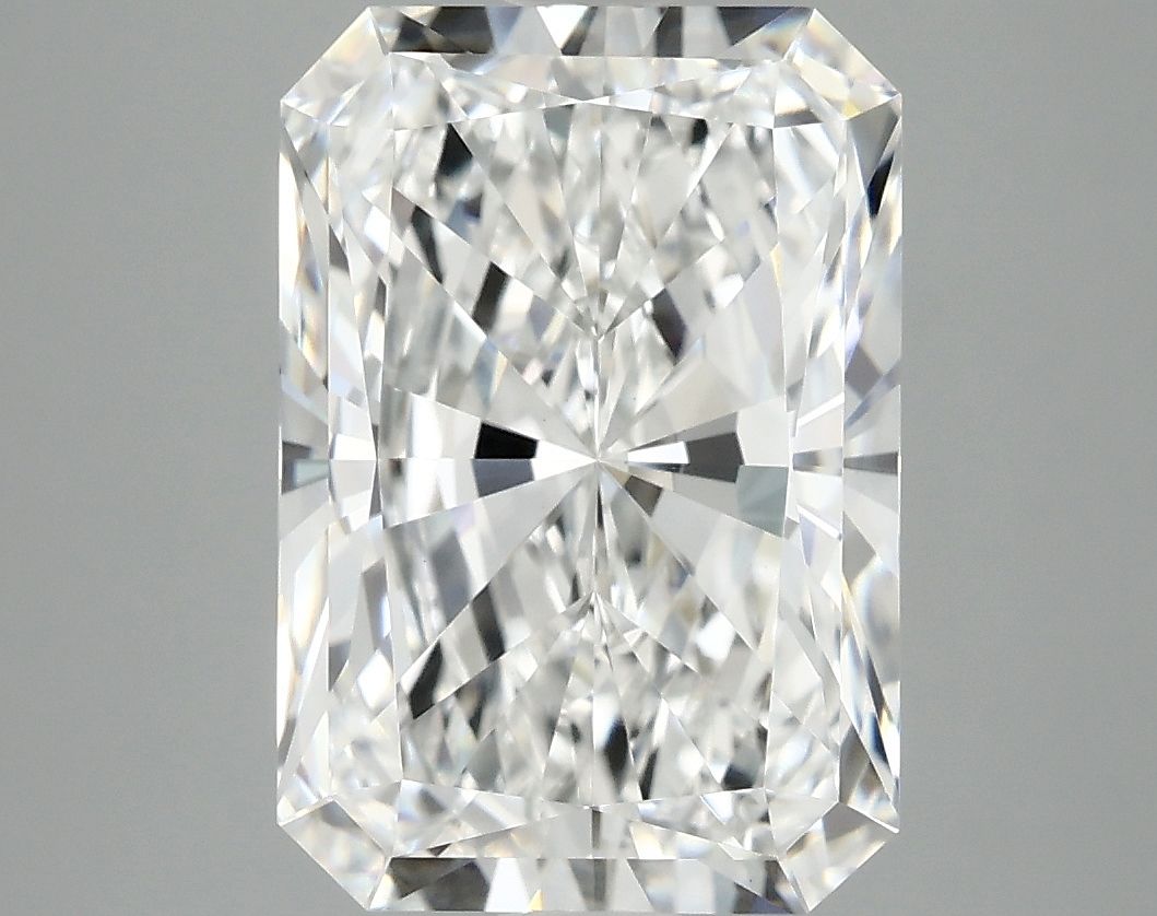 4.86 ct. radiant Lab Grown Diamond front image