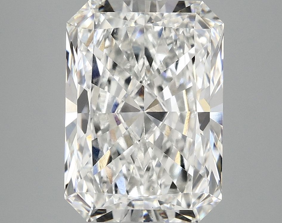 3.86 ct. radiant Lab Grown Diamond front image