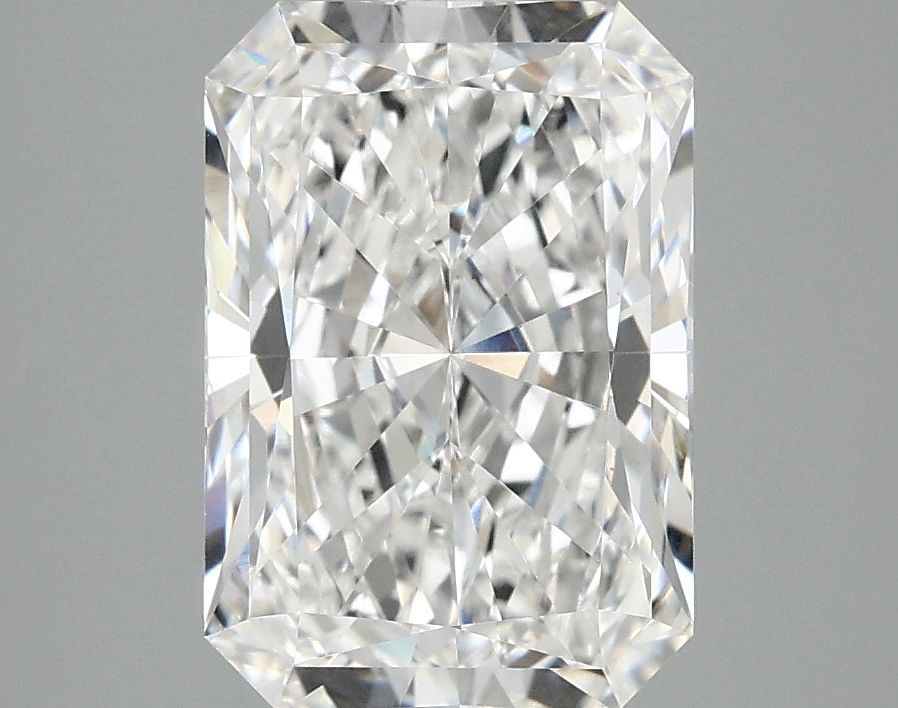3.08 ct. radiant Lab Grown Diamond front image