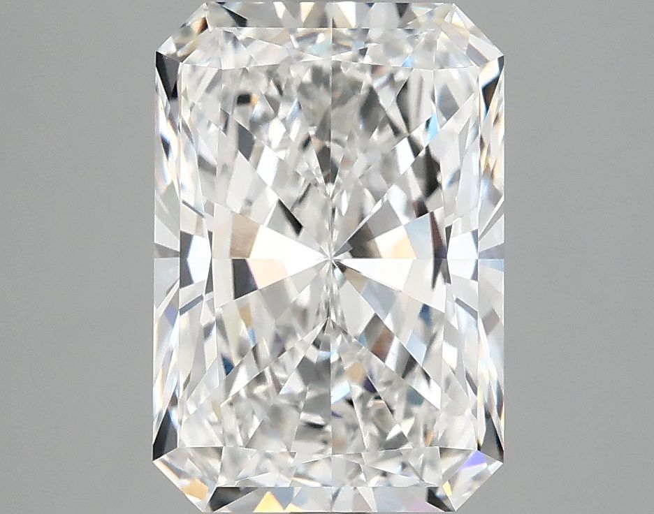 3.90 ct. radiant Lab Grown Diamond front image