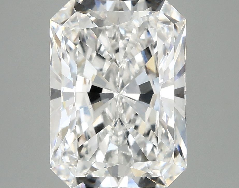 3.87 ct. radiant Lab Grown Diamond front image