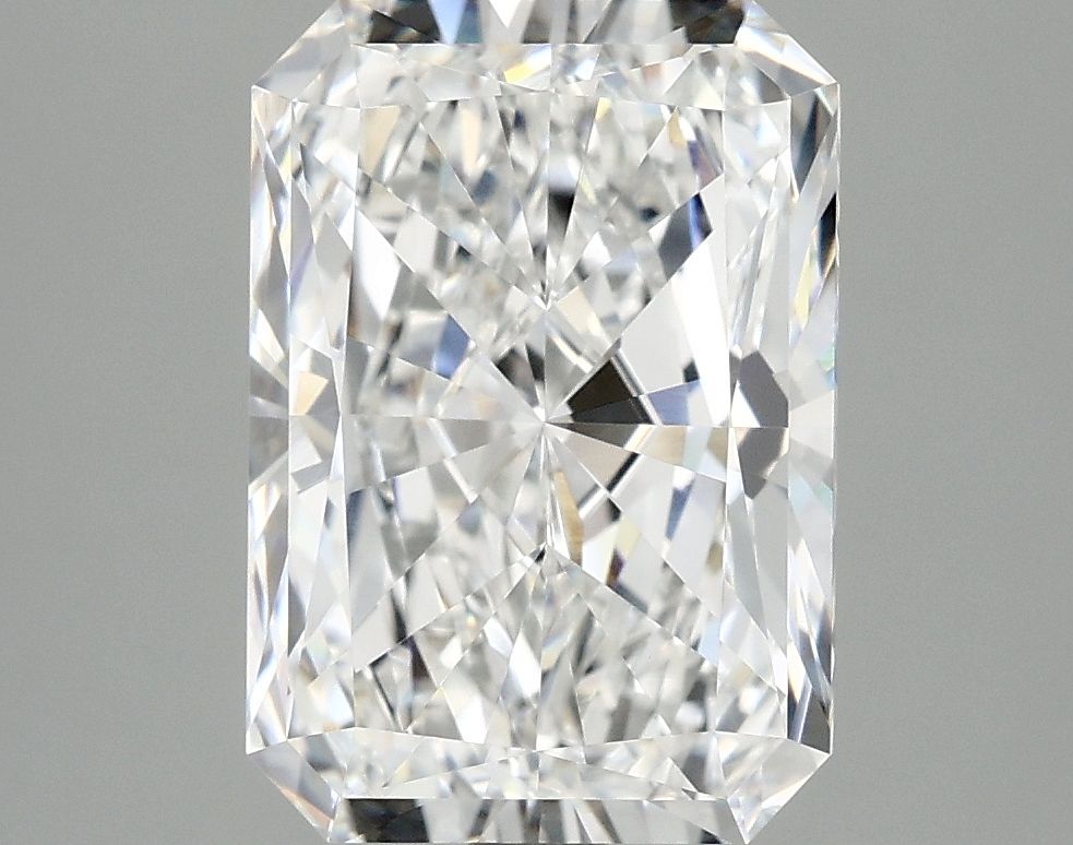 3.90 ct. radiant Lab Grown Diamond front image
