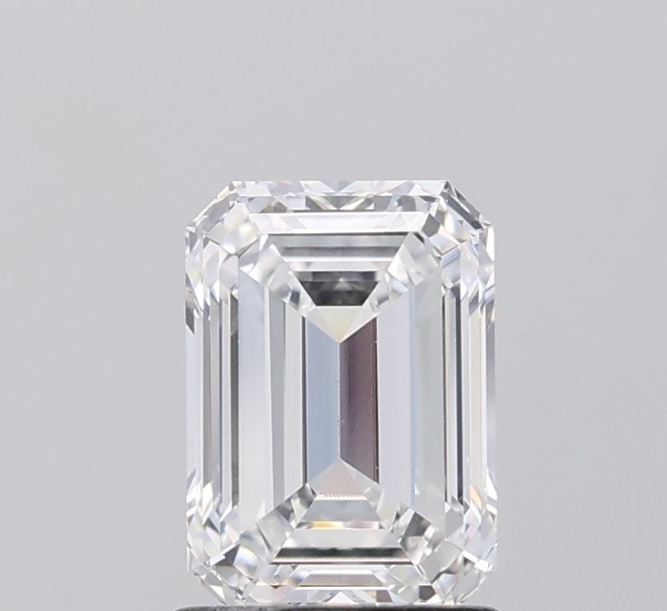 1.53 ct. emerald Lab Grown Diamond front image