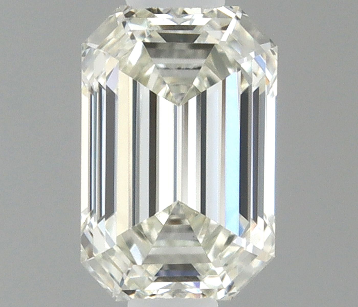 0.30 Carat I IF Emerald Diamond