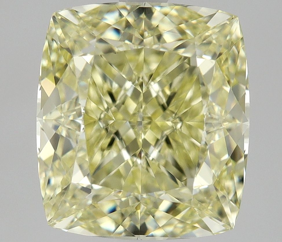 2.75 ct Cushion Brilliant diamond