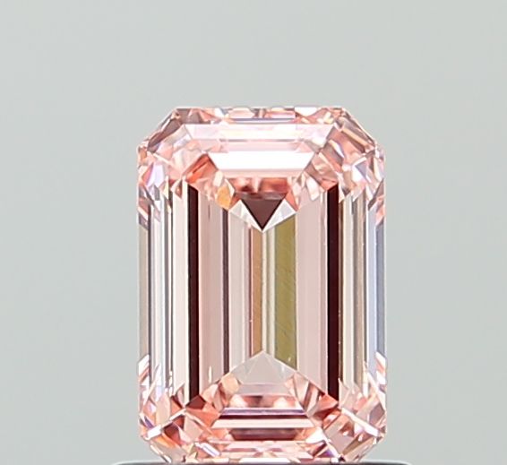 1.04 ct Emerald diamond