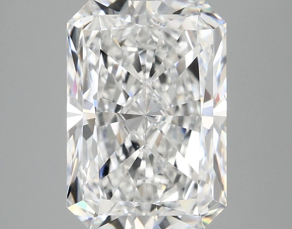 4.10 ct. radiant Lab Grown Diamond front image