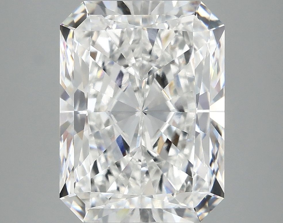 4.87 ct. radiant Lab Grown Diamond front image