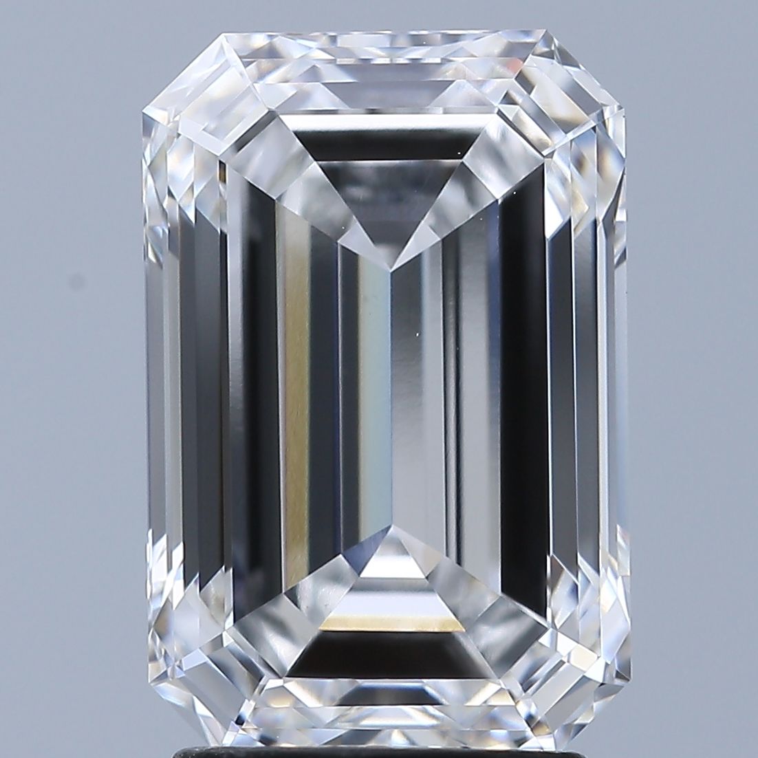 3.31 ct. emerald Lab Grown Diamond front image