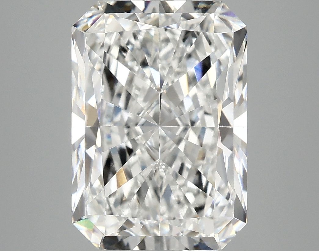 4.93 ct. radiant Lab Grown Diamond front image
