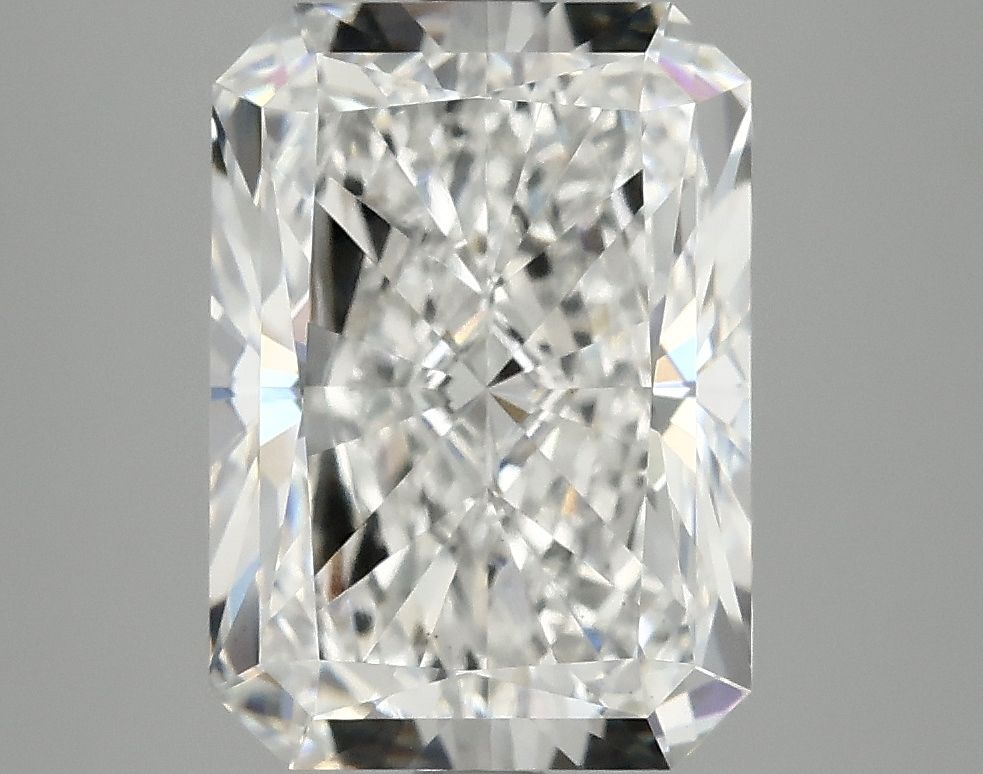 4.81 ct. radiant Lab Grown Diamond front image