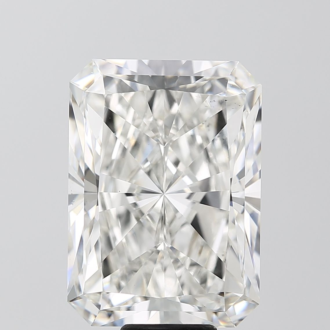 14.00 ct. radiant Lab Grown Diamond front image