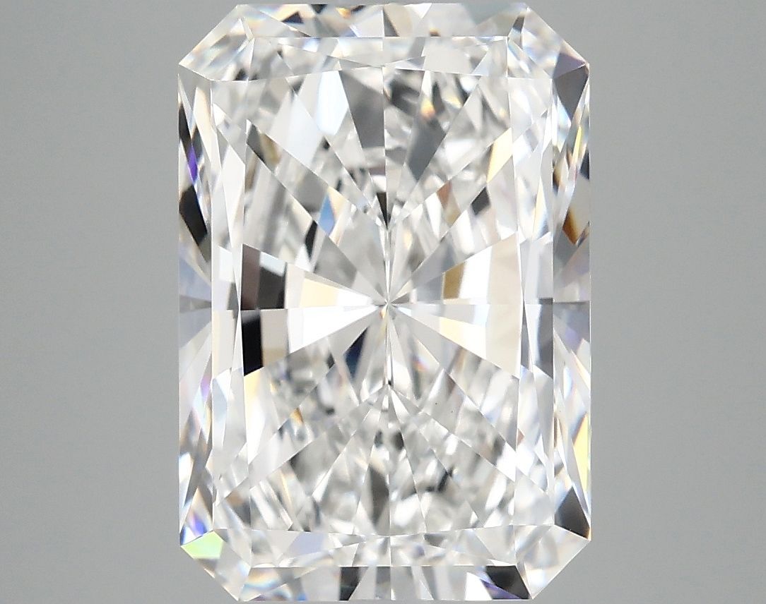 4.97 ct. radiant Lab Grown Diamond front image