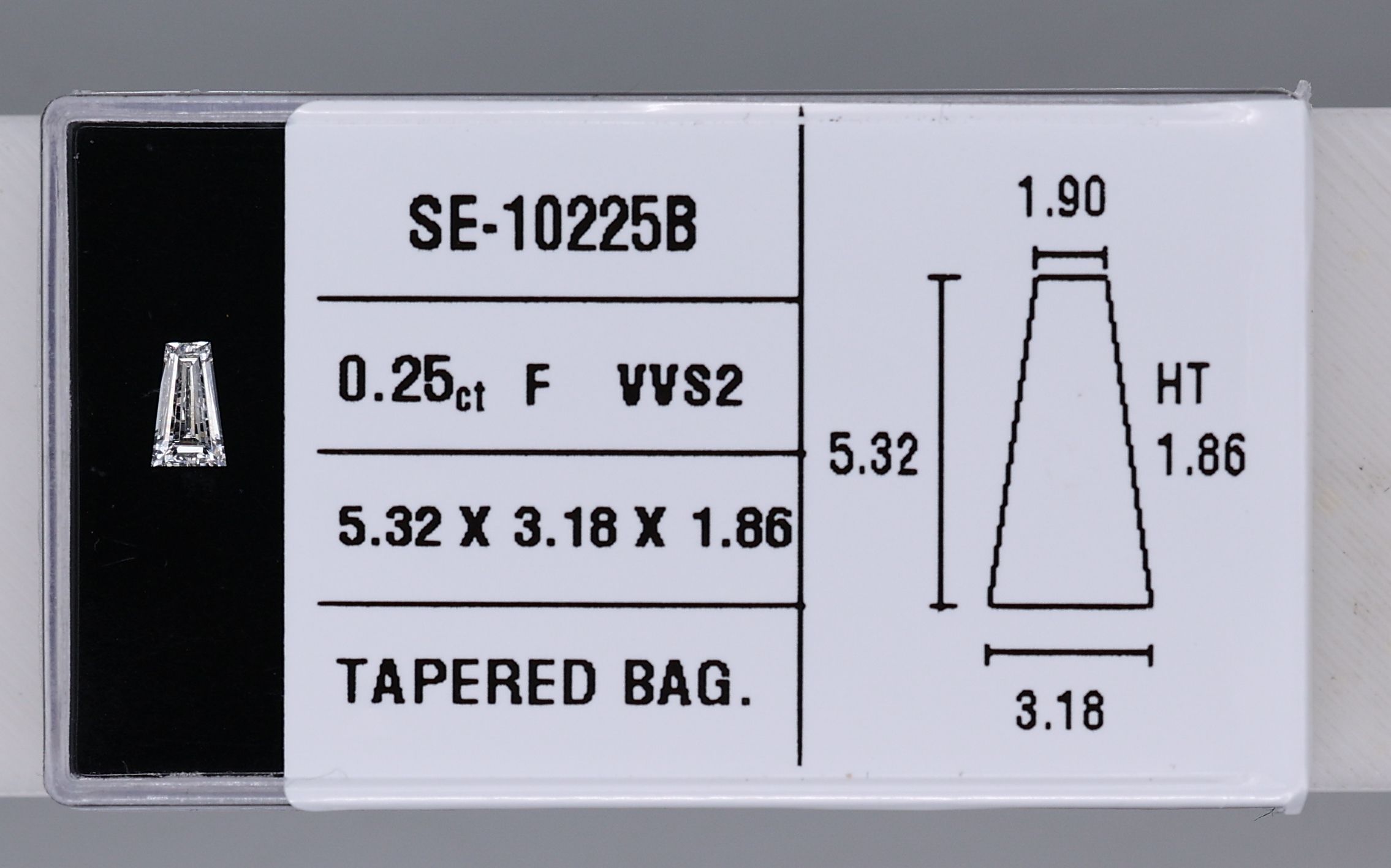 0.25 Carat Tapered baguette Diamond F VVS2