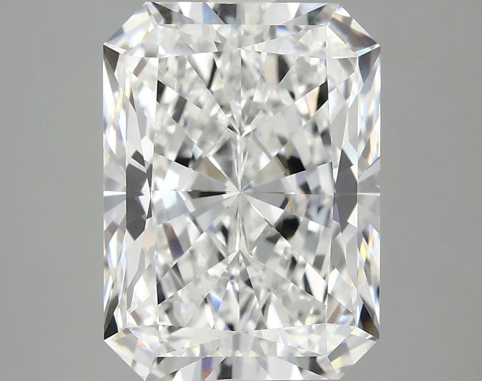 4.05 ct. radiant Lab Grown Diamond front image