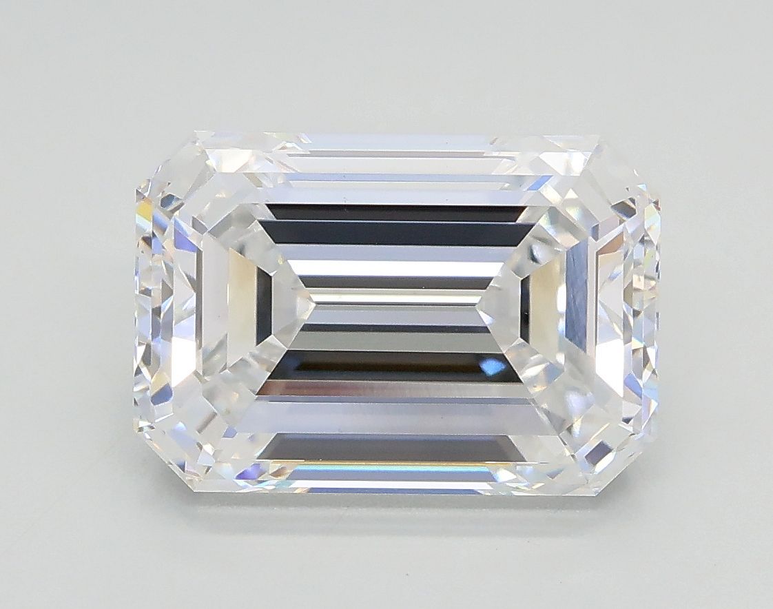 3.50 ct. emerald Lab Grown Diamond front image