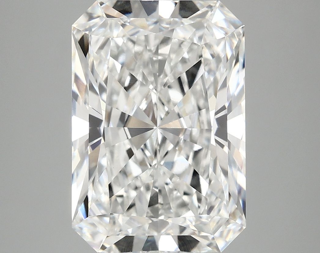 4.82 ct. radiant Lab Grown Diamond front image