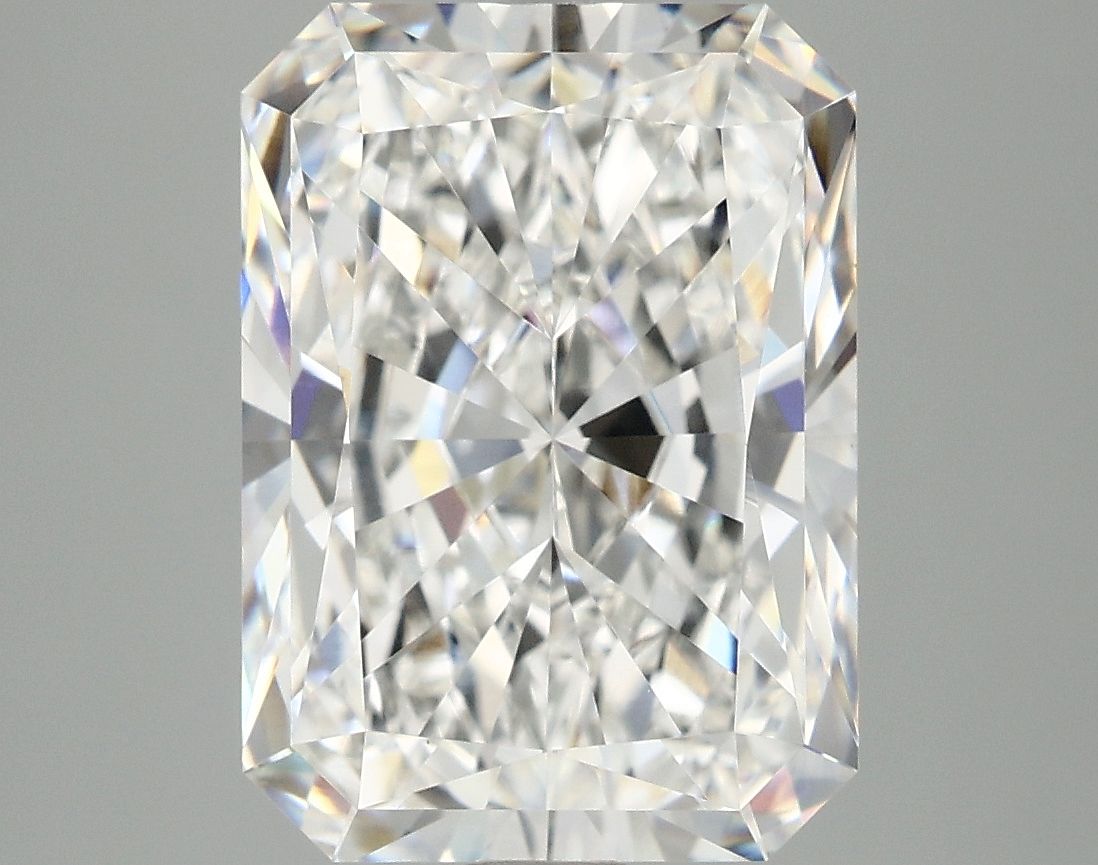 4.90 ct. radiant Lab Grown Diamond front image