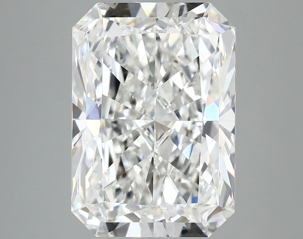 4.99 ct. radiant Lab Grown Diamond front image