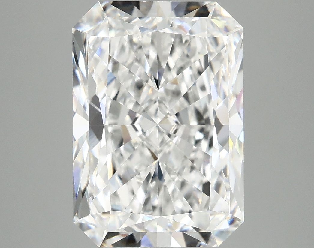 4.99 ct. radiant Lab Grown Diamond front image