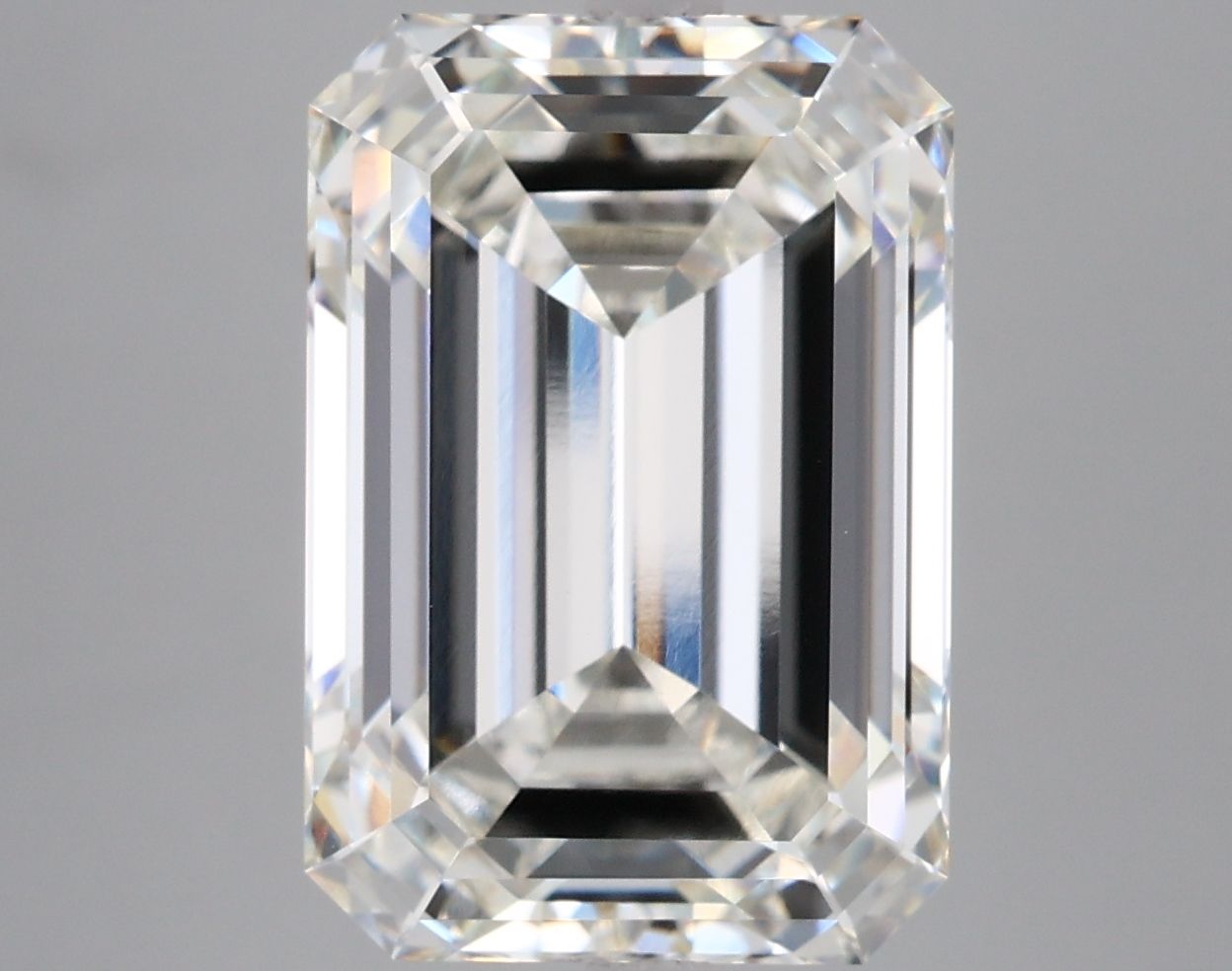 9.03 ct. emerald Lab Grown Diamond front image