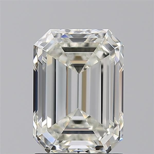 2.01 ct Emerald diamond