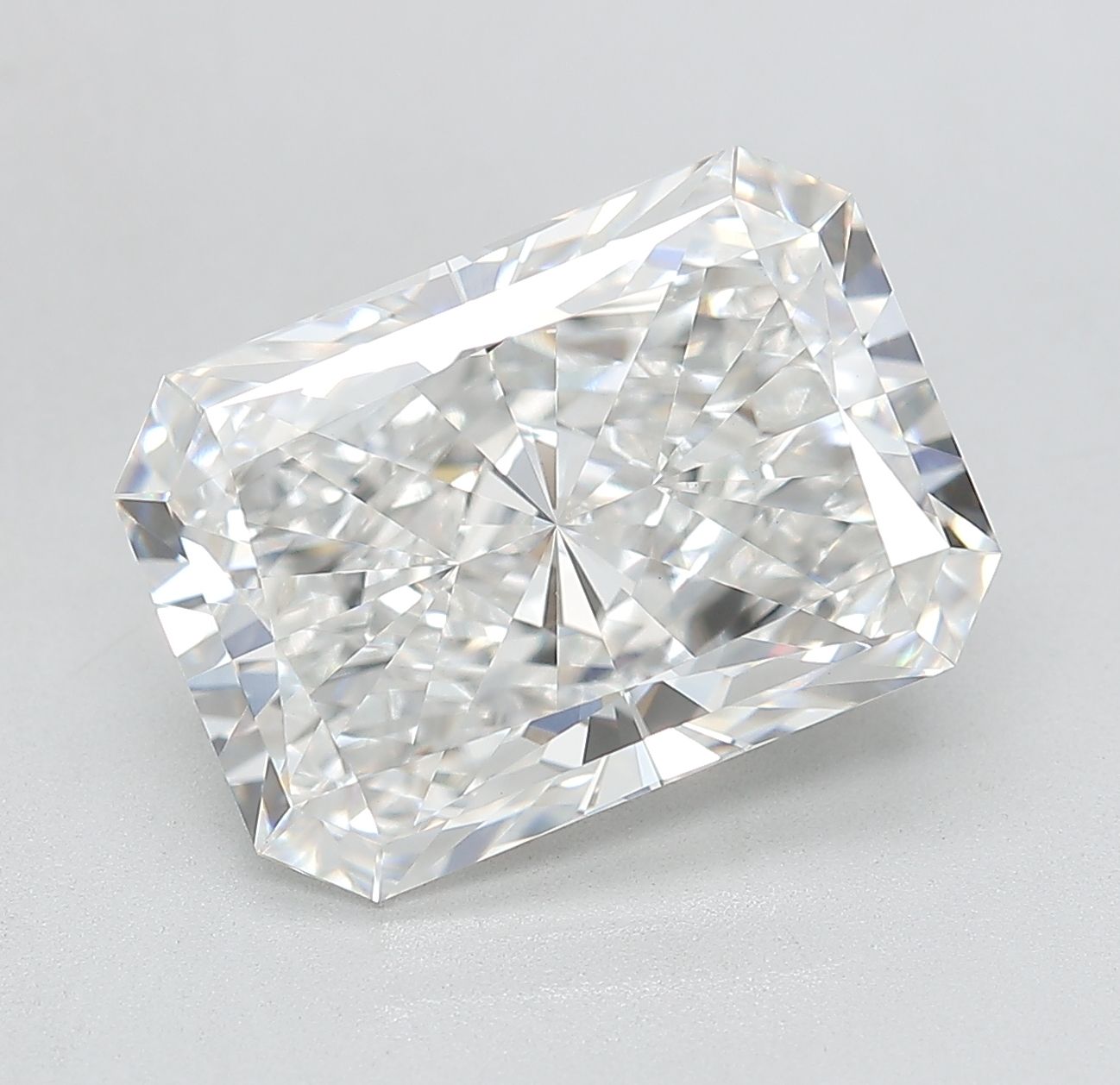 6.91 ct. radiant Lab Grown Diamond front image