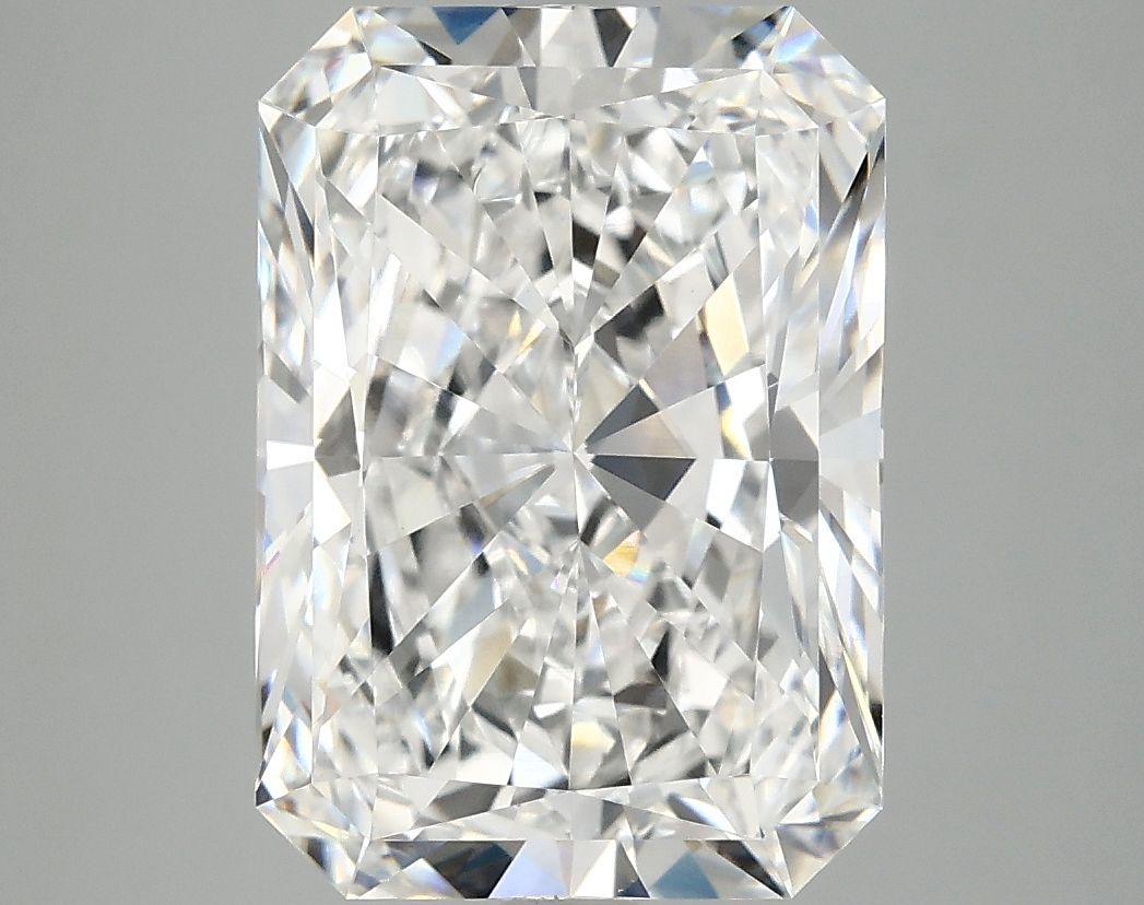 4.98 ct. radiant Lab Grown Diamond front image
