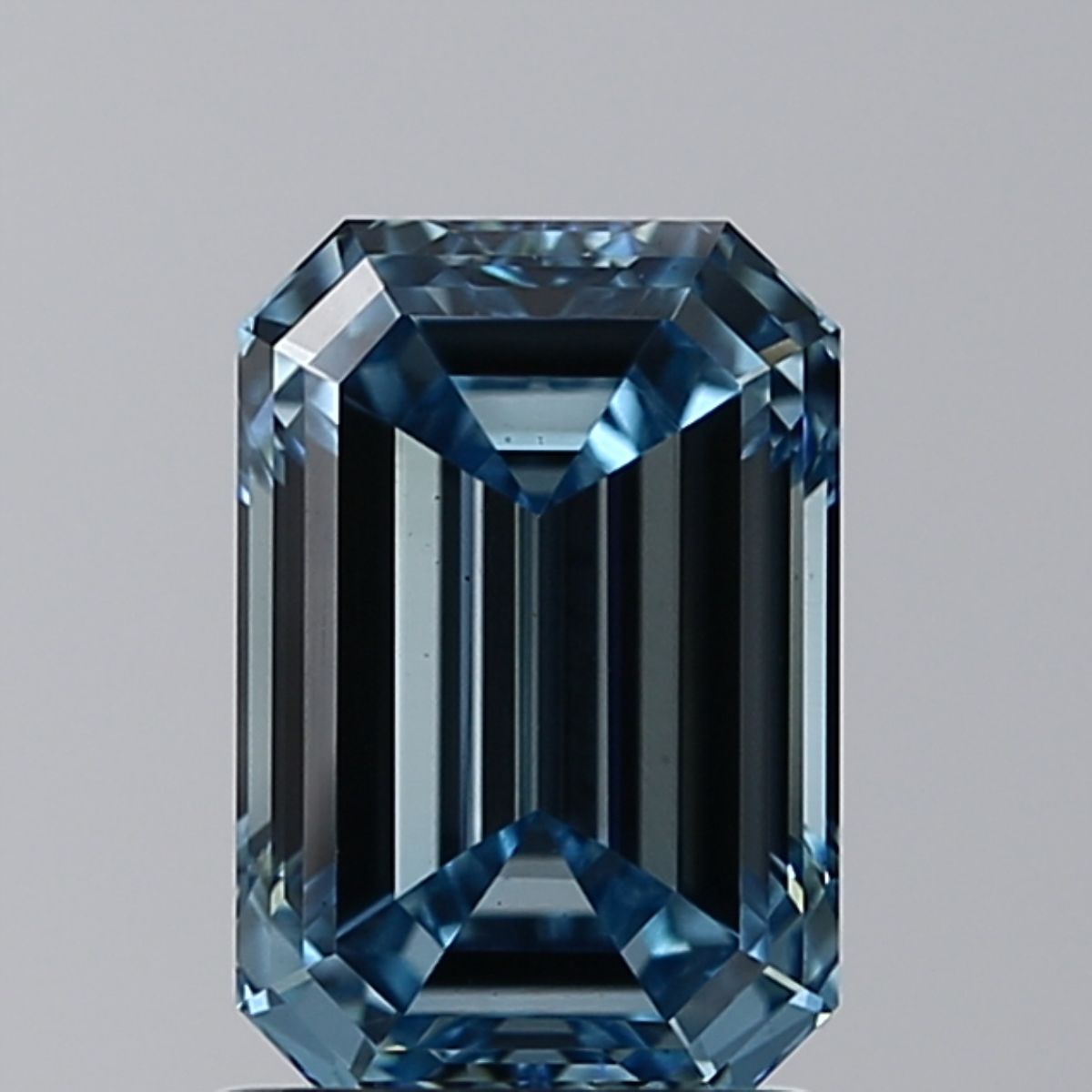 1.50 ct. emerald Lab Grown Diamond front image