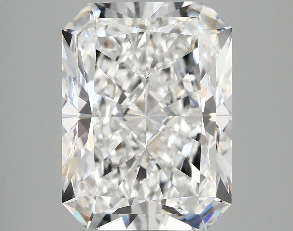 4.88 ct. radiant Lab Grown Diamond front image