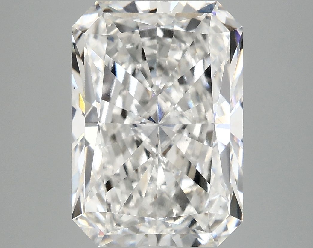 4.89 ct. radiant Lab Grown Diamond front image