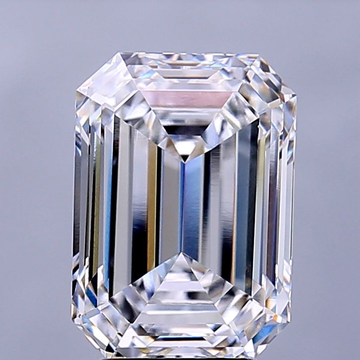 4.23 ct. emerald Lab Grown Diamond front image