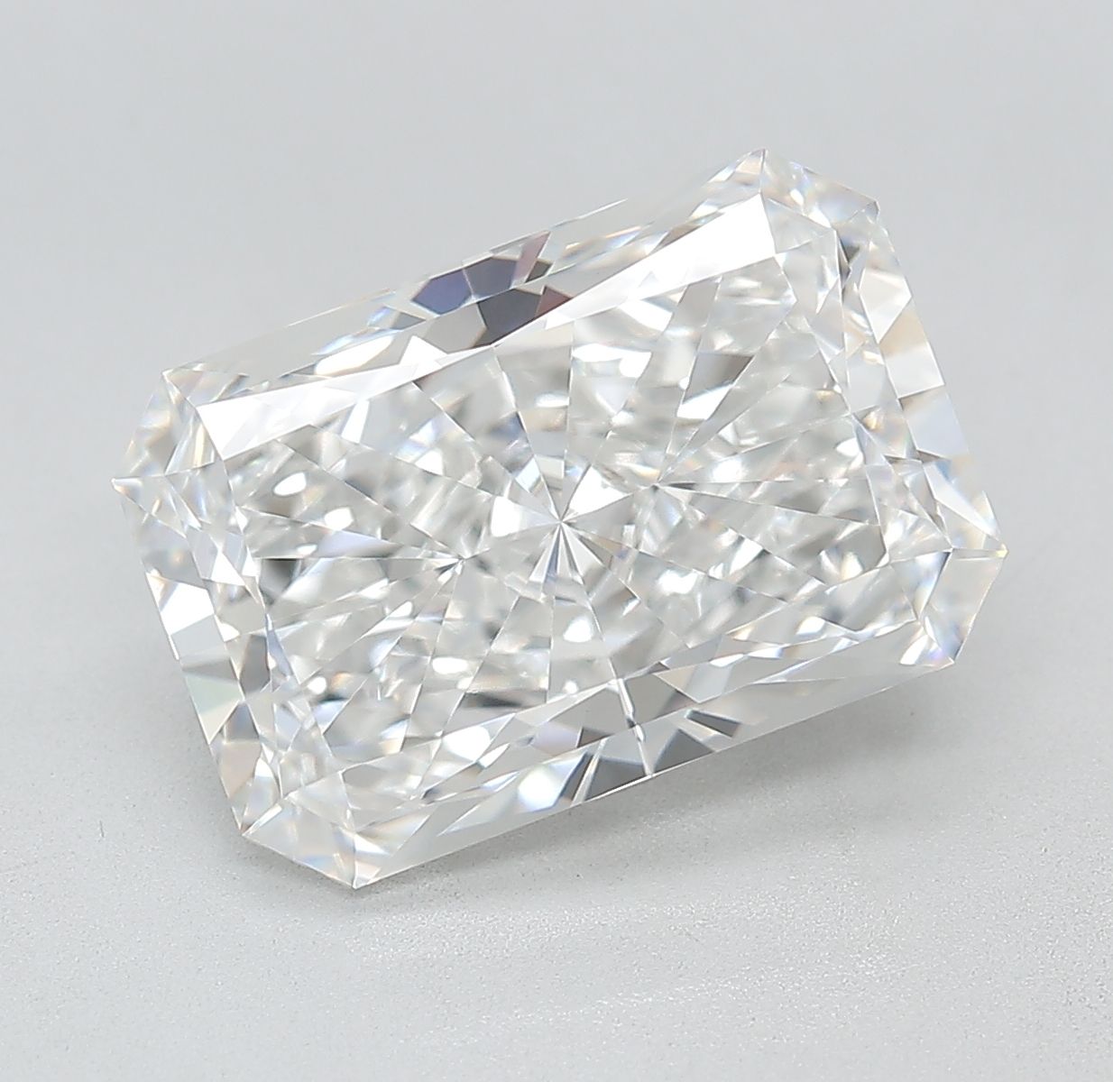 5.94 ct. radiant Lab Grown Diamond front image